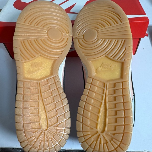 Nike Dunk Low Glacier Blue Off Noir Women’s 7.5 Suede Pink Gum Sole - Picture 7 of 11